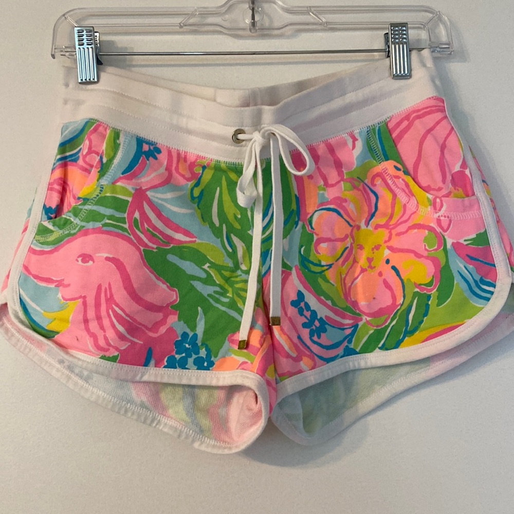 Lilly Pulitzer Shorts in So A Peeling